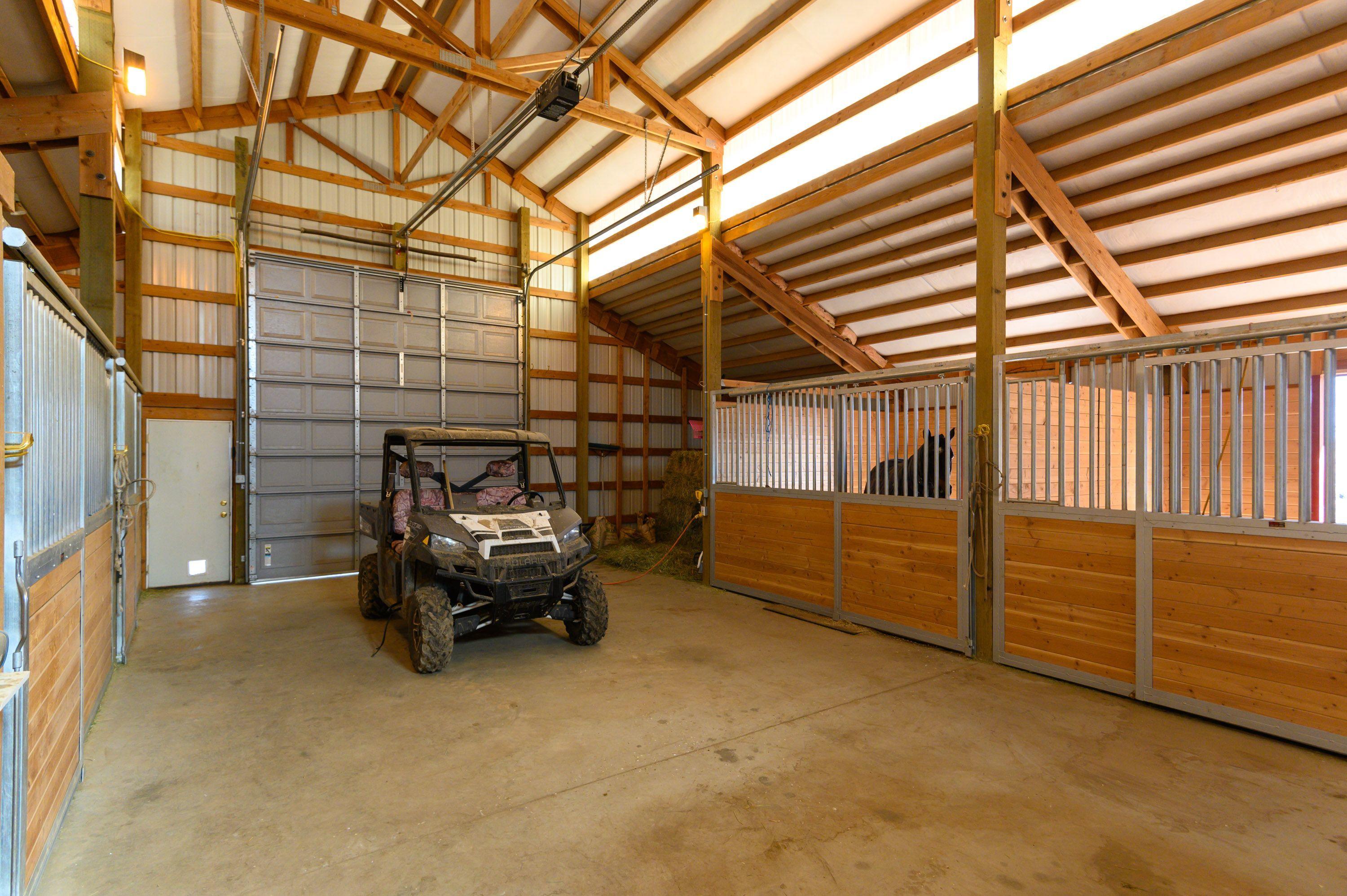 18178 Southwest Mount Adams Loop Powell Butte, OR 97753 - Photo 29 of 31 Stalls