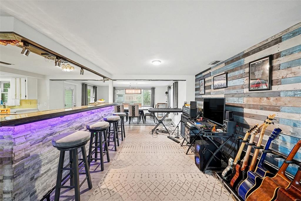 5725 Thrush Drive New Port Richey, FL 34652 - Photo 9 of 16