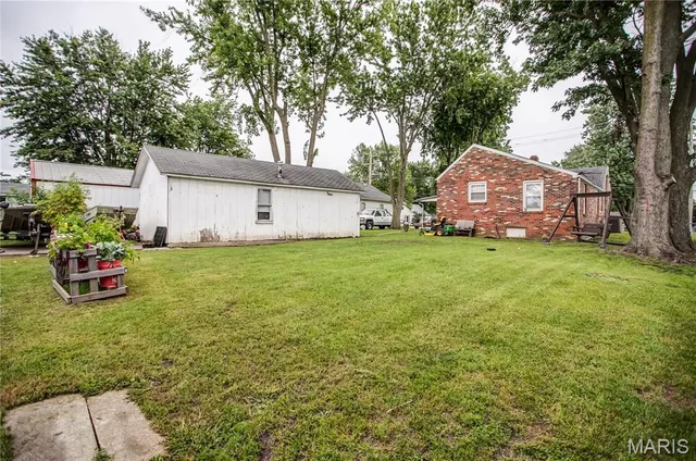 $180,000 | 405 East Arch Street, Jerseyville, IL 62052