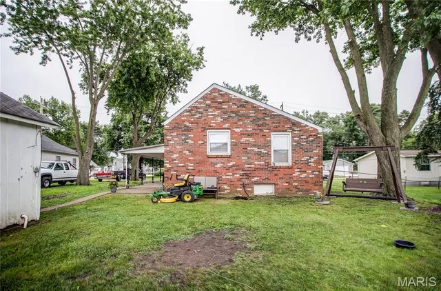 $180,000 | 405 East Arch Street, Jerseyville, IL 62052