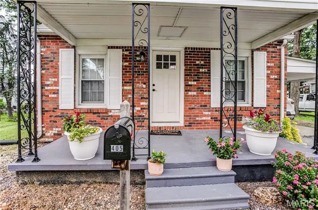 $180,000 | 405 East Arch Street, Jerseyville, IL 62052