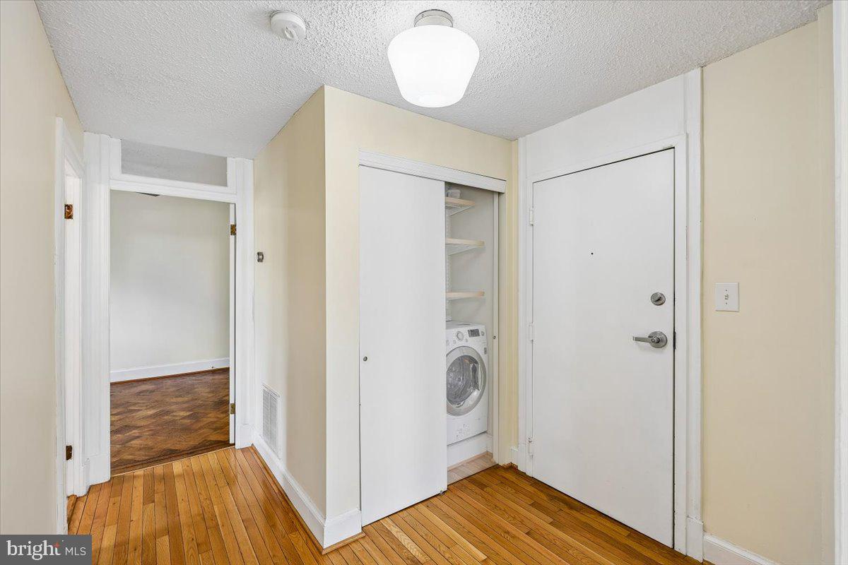 1401 Columbia Road Northwest, Unit 410 Washington, DC 20009 - Photo 9 of 27