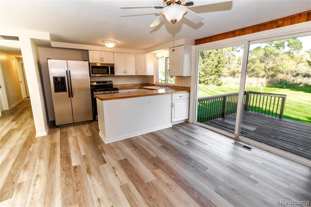 6208 Marathon Road Otter Lake, MI 48464 - Photo 3 of 34