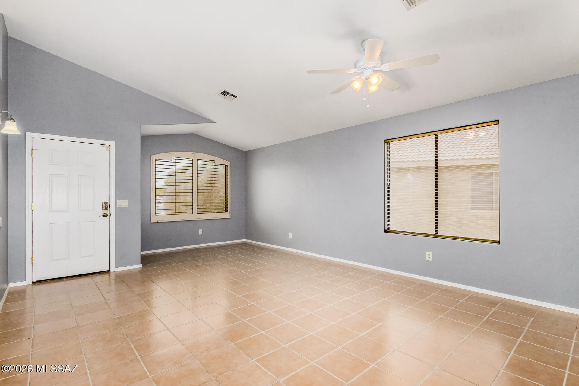 8509 East Sarnoff Ridge Loop Tucson, AZ 85710 - Photo 5 of 32