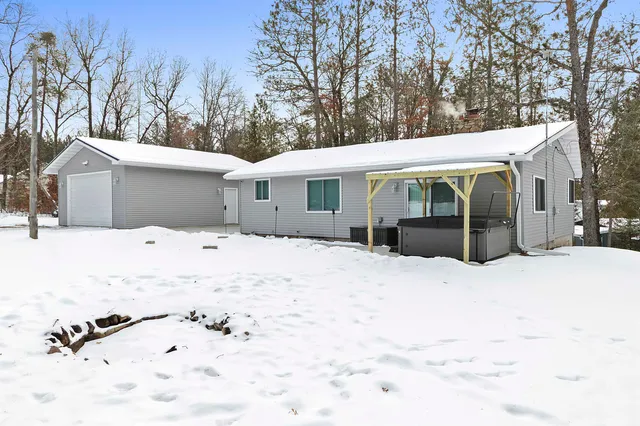 $275,000 | N11144 Bunny Bay Lane, Athelstane, WI 54104