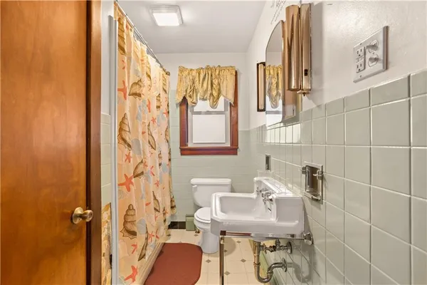 $195,000 | 3781 Glades Pike, Somerset, PA 15501