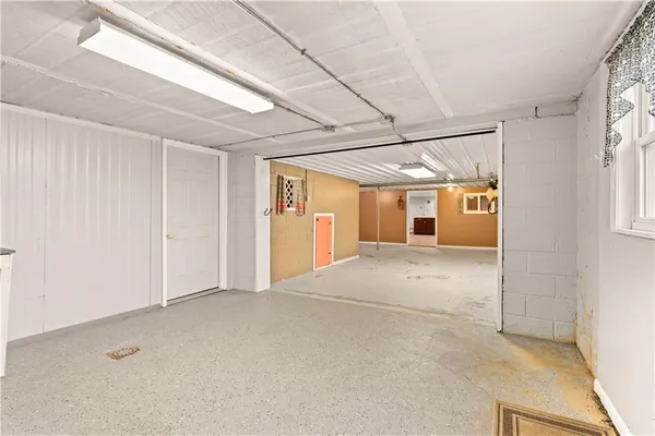 $195,000 | 3781 Glades Pike, Somerset, PA 15501