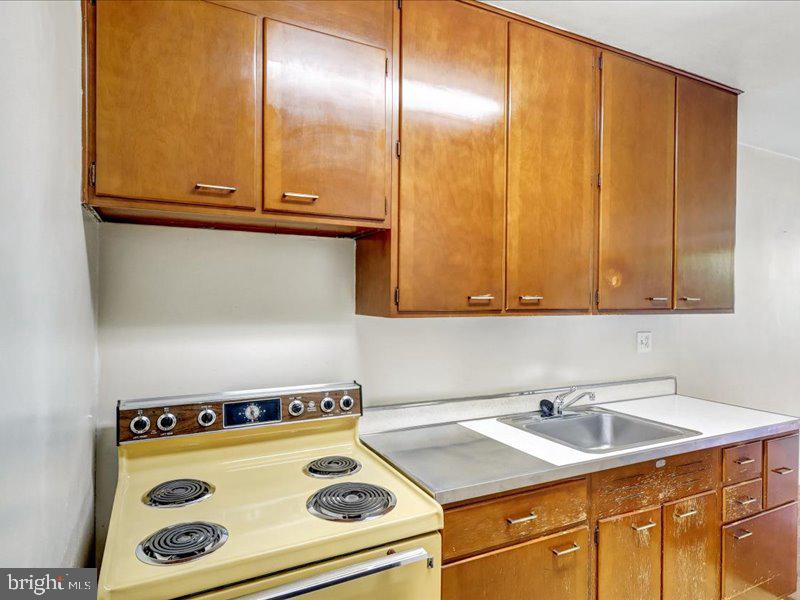 4101 Cathedral Avenue Northwest, Unit 409 Washington, DC 20016 - Photo 14 of 21