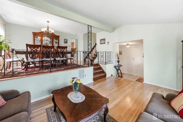 $749,000 | 12 Boxwood Road, Piscataway, NJ 08854