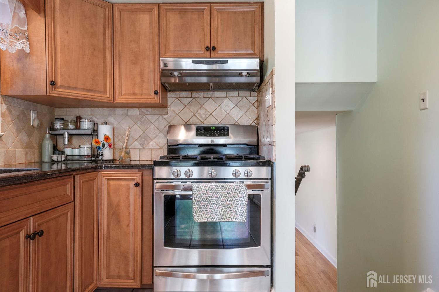 12 Boxwood Road Piscataway, NJ 08854 - Photo 24 of 66