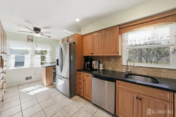 $749,000 | 12 Boxwood Road, Piscataway, NJ 08854