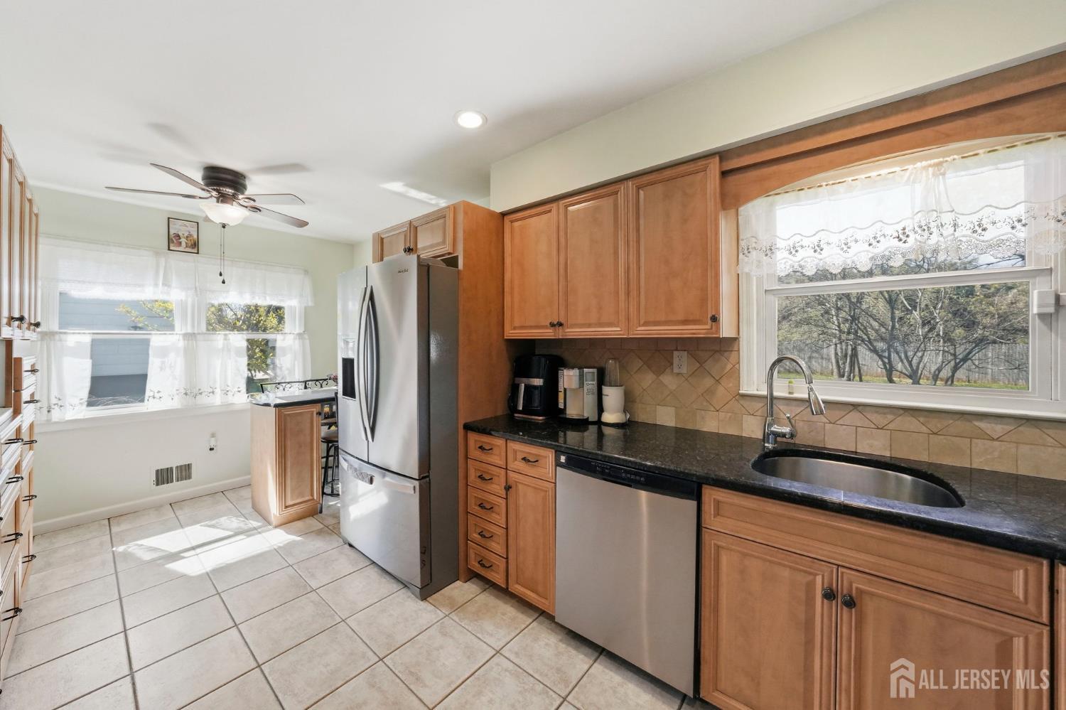 12 Boxwood Road Piscataway, NJ 08854 - Photo 26 of 66