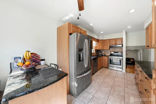 $749,000 | 12 Boxwood Road, Piscataway, NJ 08854