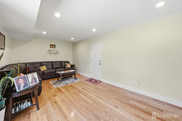 $749,000 | 12 Boxwood Road, Piscataway, NJ 08854