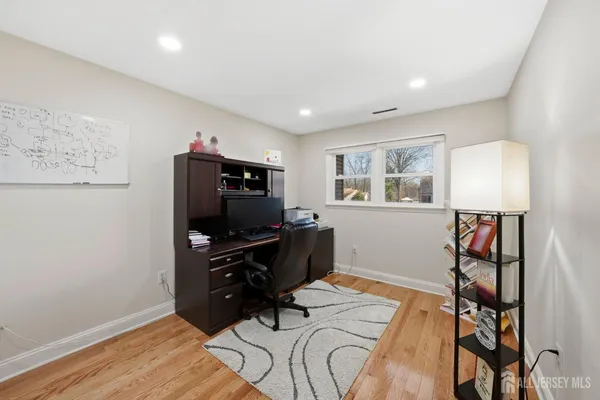 $749,000 | 12 Boxwood Road, Piscataway, NJ 08854