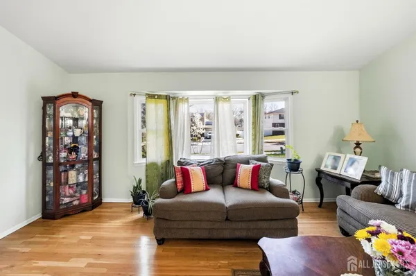 $749,000 | 12 Boxwood Road, Piscataway, NJ 08854