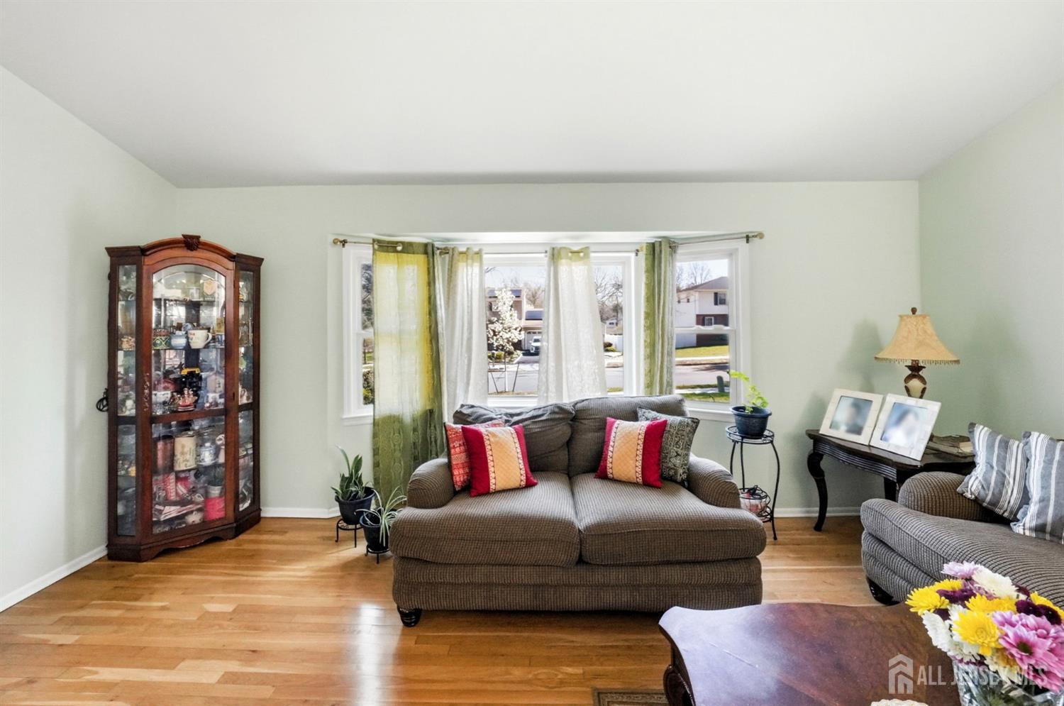 12 Boxwood Road Piscataway, NJ 08854 - Photo 8 of 66