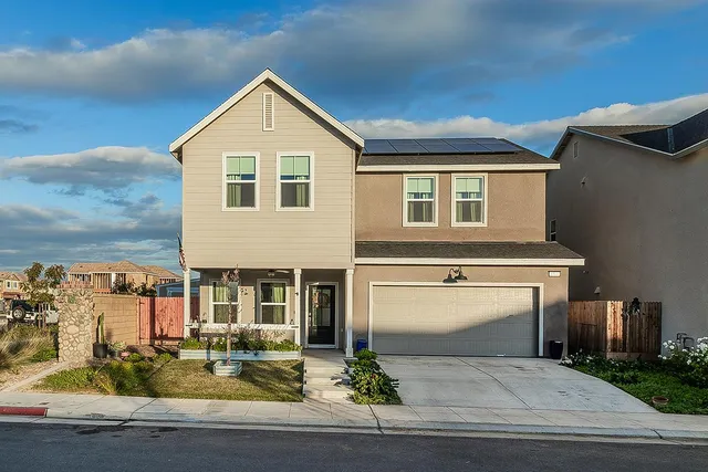 $549,000 | 3301 La Mirada, Clovis, CA 93619