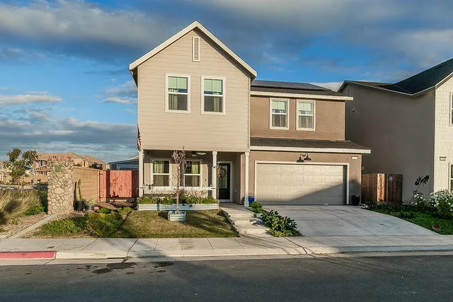 $549,000 | 3301 La Mirada, Clovis, CA 93619