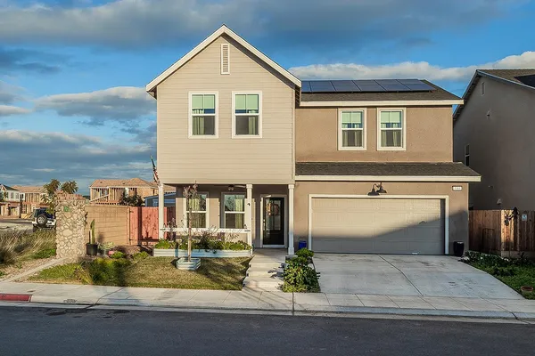 $519,500 | 3301 La Mirada, Clovis, CA 93619