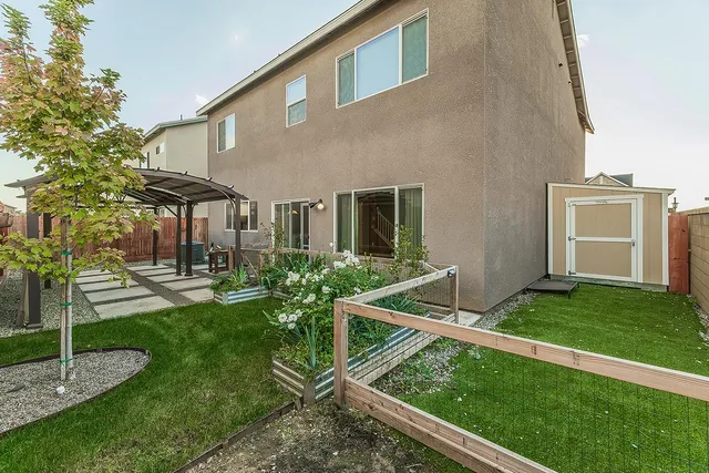 $549,000 | 3301 La Mirada, Clovis, CA 93619