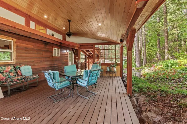 $5,999,900 | 8562 South Gozzer Road, Harrison, ID 83833