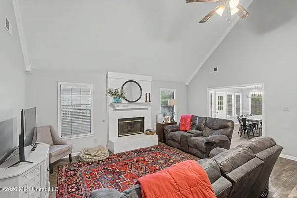 $385,000 | 2601 Birch Island Drive, Nesbit, MS 38651
