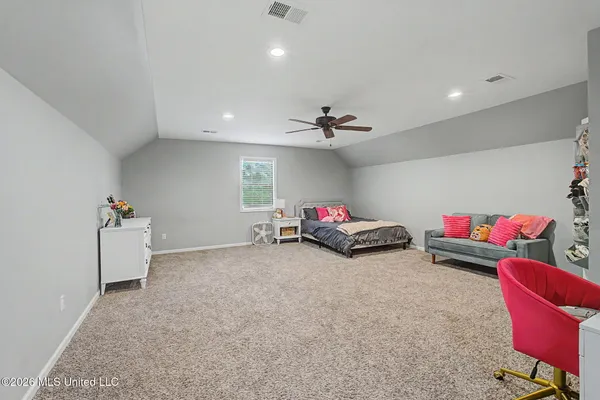 $385,000 | 2601 Birch Island Drive, Nesbit, MS 38651