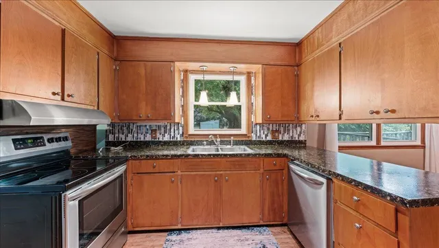 $290,000 | 727 Garfield Avenue, Viroqua, WI 54665