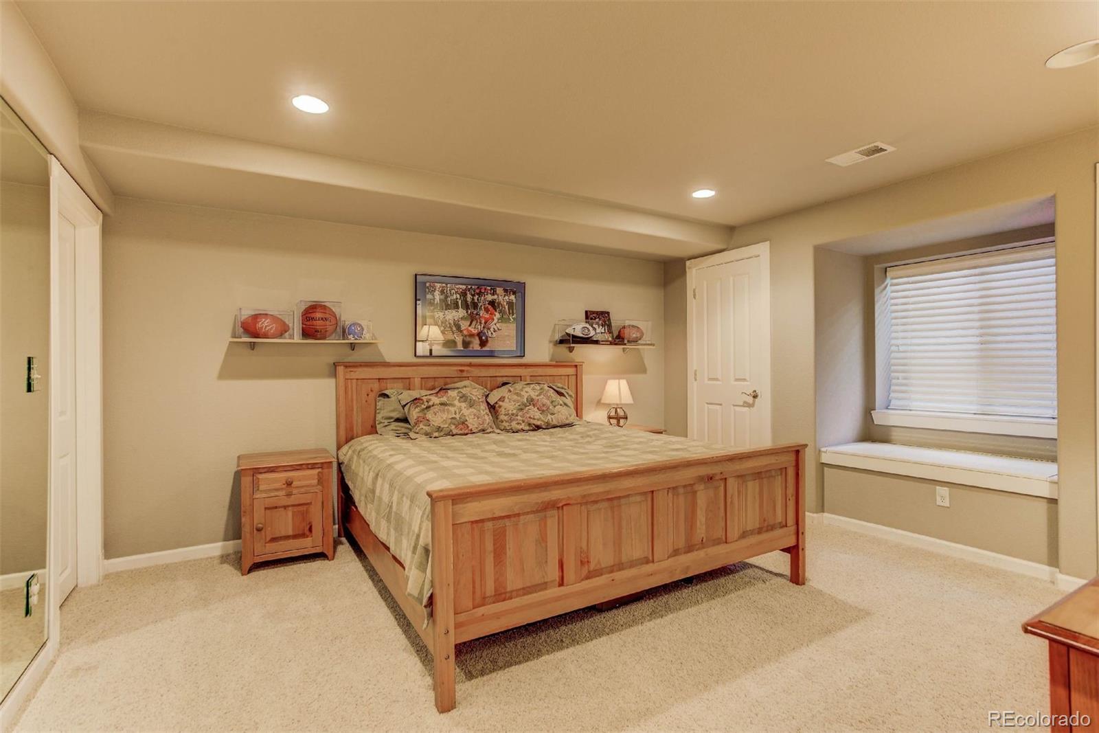 2190 Creekside Point Highlands Ranch, CO 80129 - Photo 26 of 33 Gallery Image 26