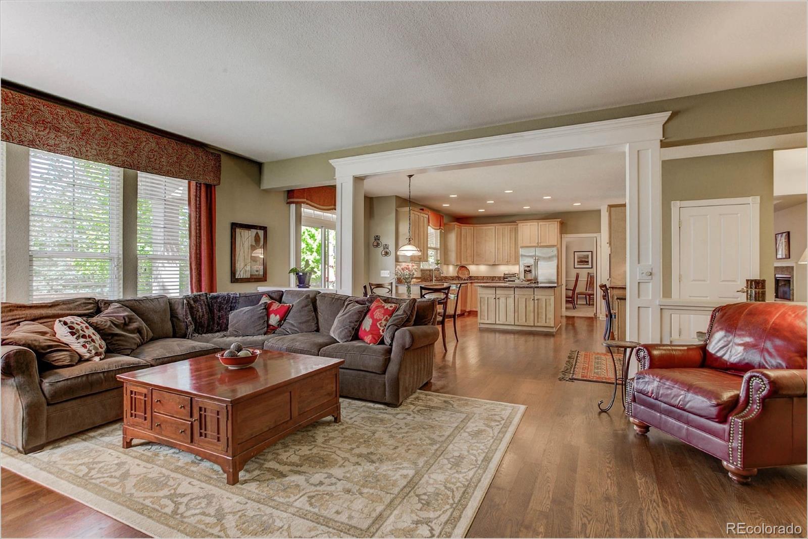 2190 Creekside Point Highlands Ranch, CO 80129 - Photo 3 of 33 Gallery Image 3