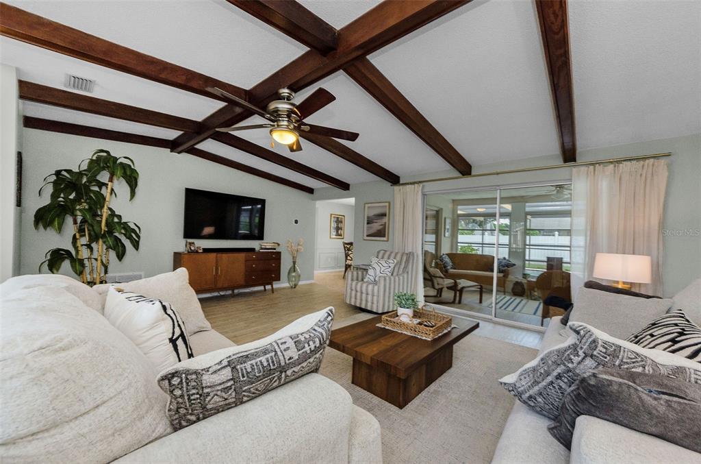 1525 Ruth Road Dunedin, FL 34698 - Photo 6 of 40