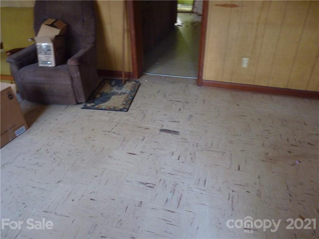 1209 Rhyne Road Charlotte, NC 28214 - Photo 9 of 28 Gallery Image 9