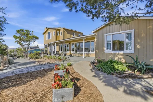 $2,350,000 | 410 Kings Avenue, Morro Bay, CA 93442