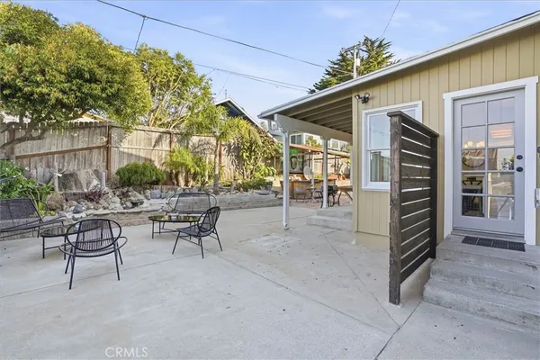 $2,350,000 | 410 Kings Avenue, Morro Bay, CA 93442