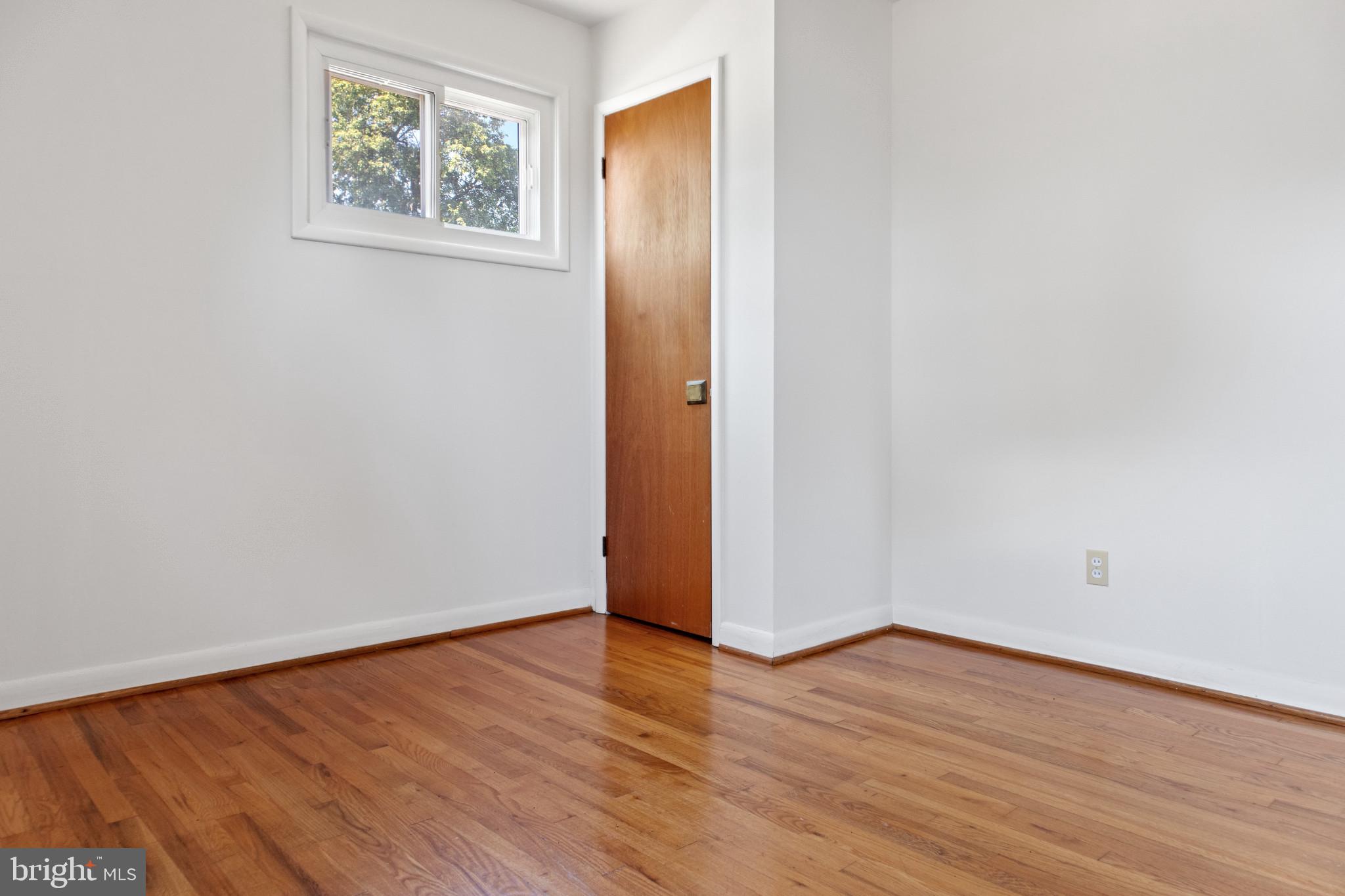 495 Rita Drive Odenton, MD 21113 - Photo 19 of 33 Bedroom 2