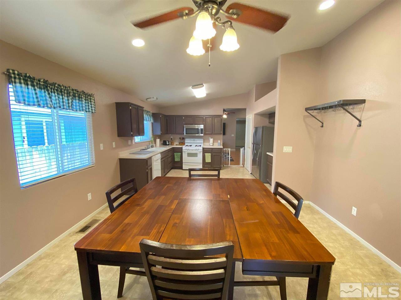 727 Fall Street Fernley, NV 89408 - Photo 4 of 10 Photo 4