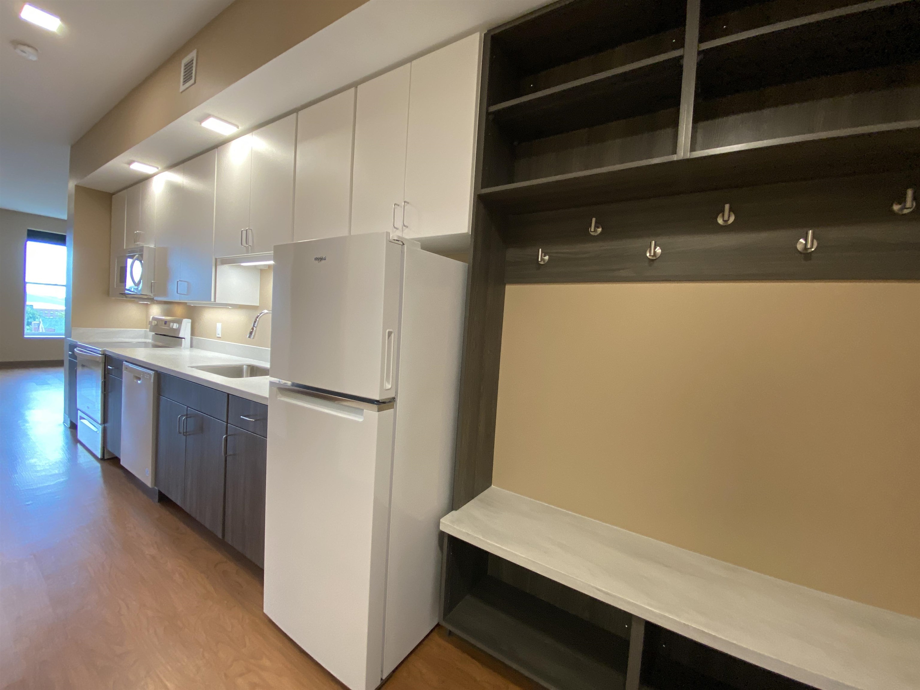 83 Hanover Street, Unit 505 Manchester, NH 03101 - Photo 14 of 36