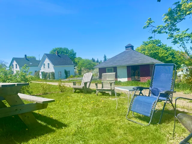 $395,000 | 7 Mountain Street, Vinalhaven, ME 04863