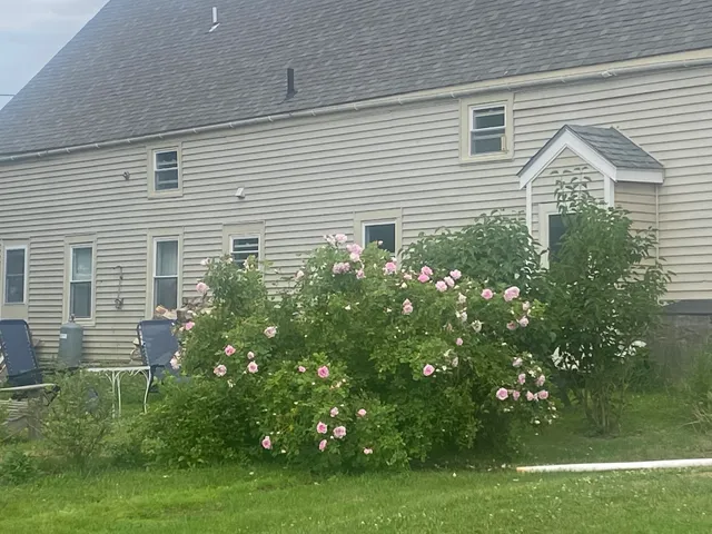 $395,000 | 7 Mountain Street, Vinalhaven, ME 04863