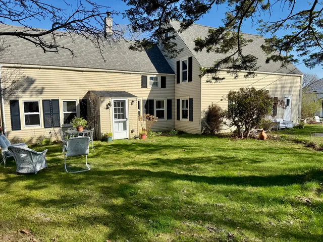 $395,000 | 7 Mountain Street, Vinalhaven, ME 04863