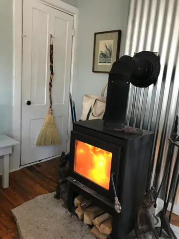 $395,000 | 7 Mountain Street, Vinalhaven, ME 04863