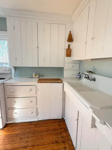 $395,000 | 7 Mountain Street, Vinalhaven, ME 04863