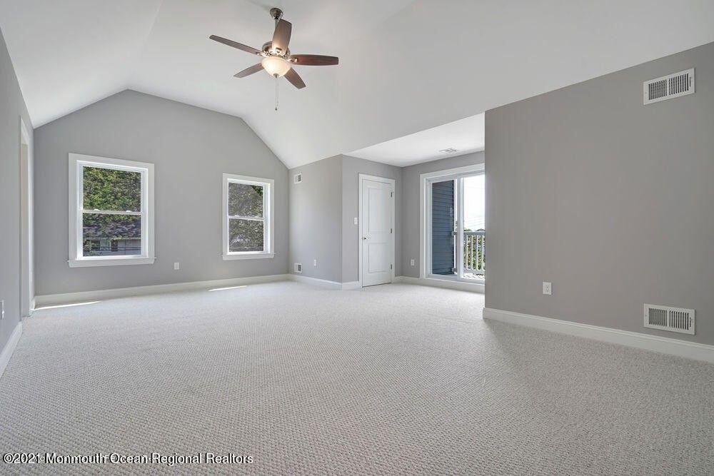 12 Pine Tree Road Toms River, NJ 08753 - Photo 13 of 22 Masterbedroom