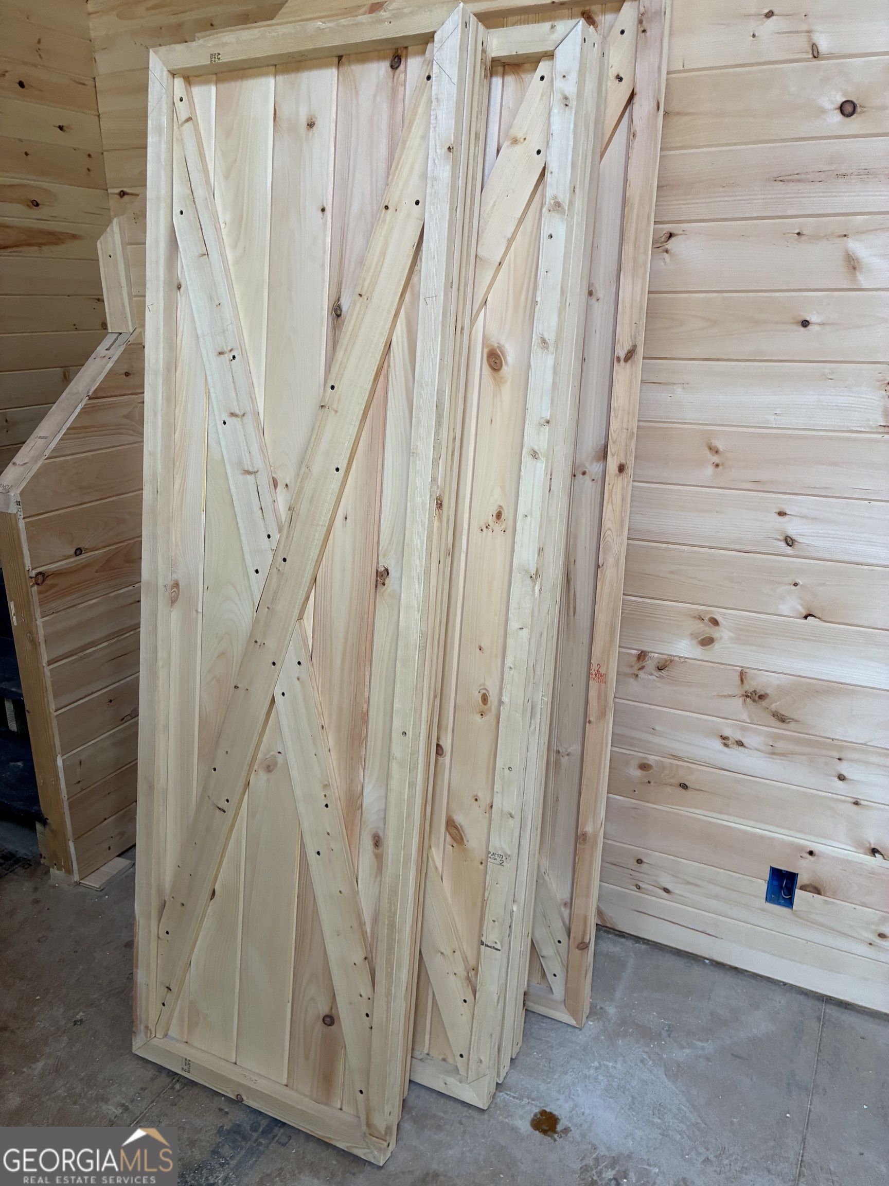 312 Hillshore Road Lavonia, GA 30553 - Photo 8 of 11 a view of wooden staircase with white walls