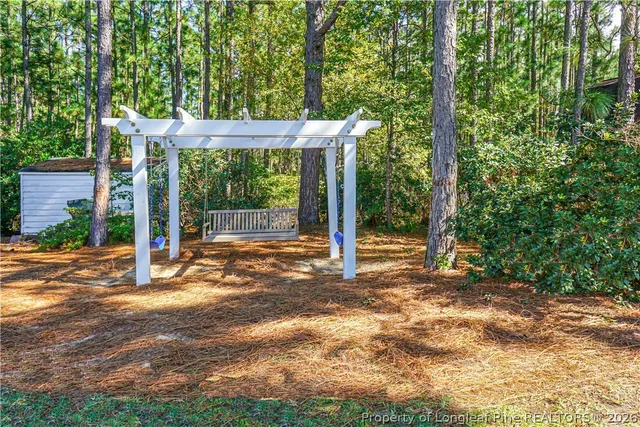 $1,650 | 184 East 12 Oaks Road, Raeford, NC 28376