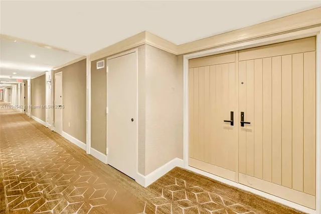 a view of a yard with palm trees