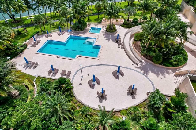 $15,500 | 2 Grove Isle Drive, Unit B1210, Miami, FL 33133