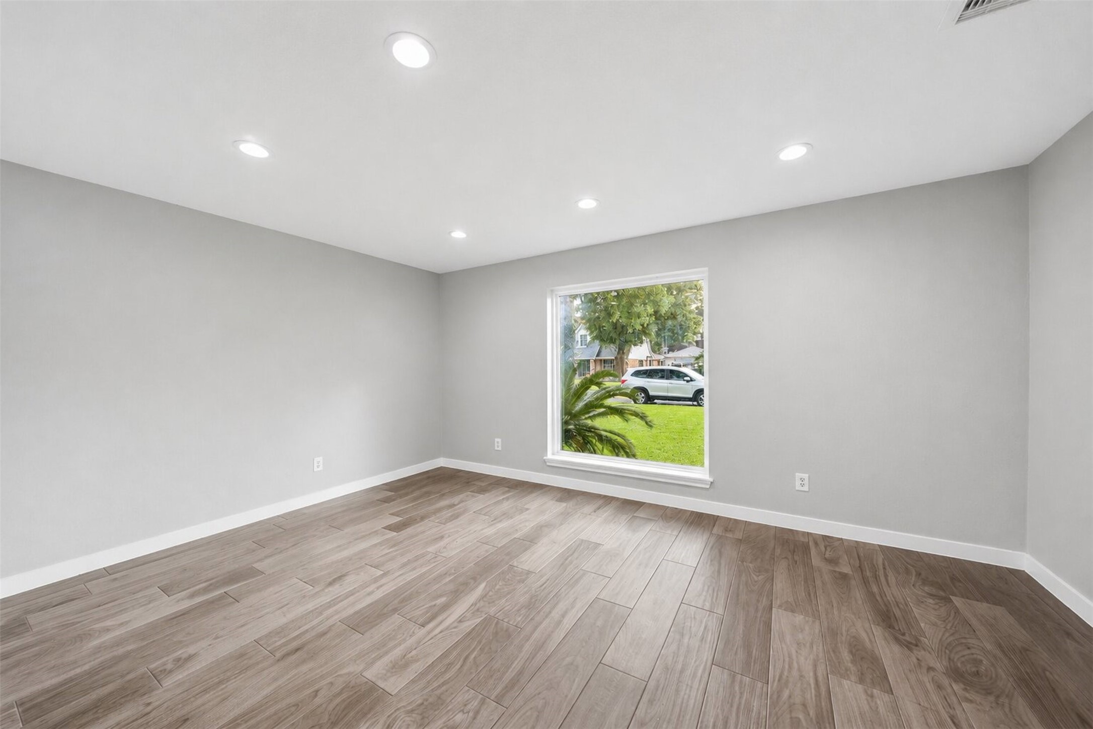 15414 Ripplestream Drive Houston, TX 77068 - Photo 9 of 41 Another angle of the functional room.
