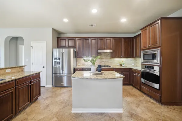 $899,900 | 16100 Spillman Ranch Loop, Austin, TX 78738